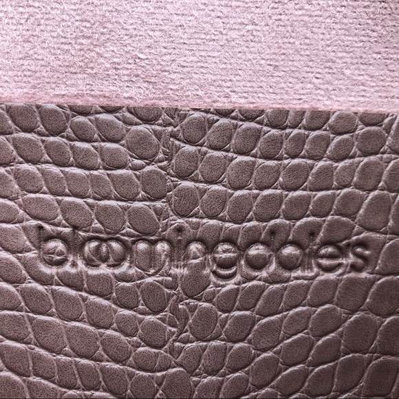 Bloomingdale’s Bag BRAND NEW - Picture 3 of 4